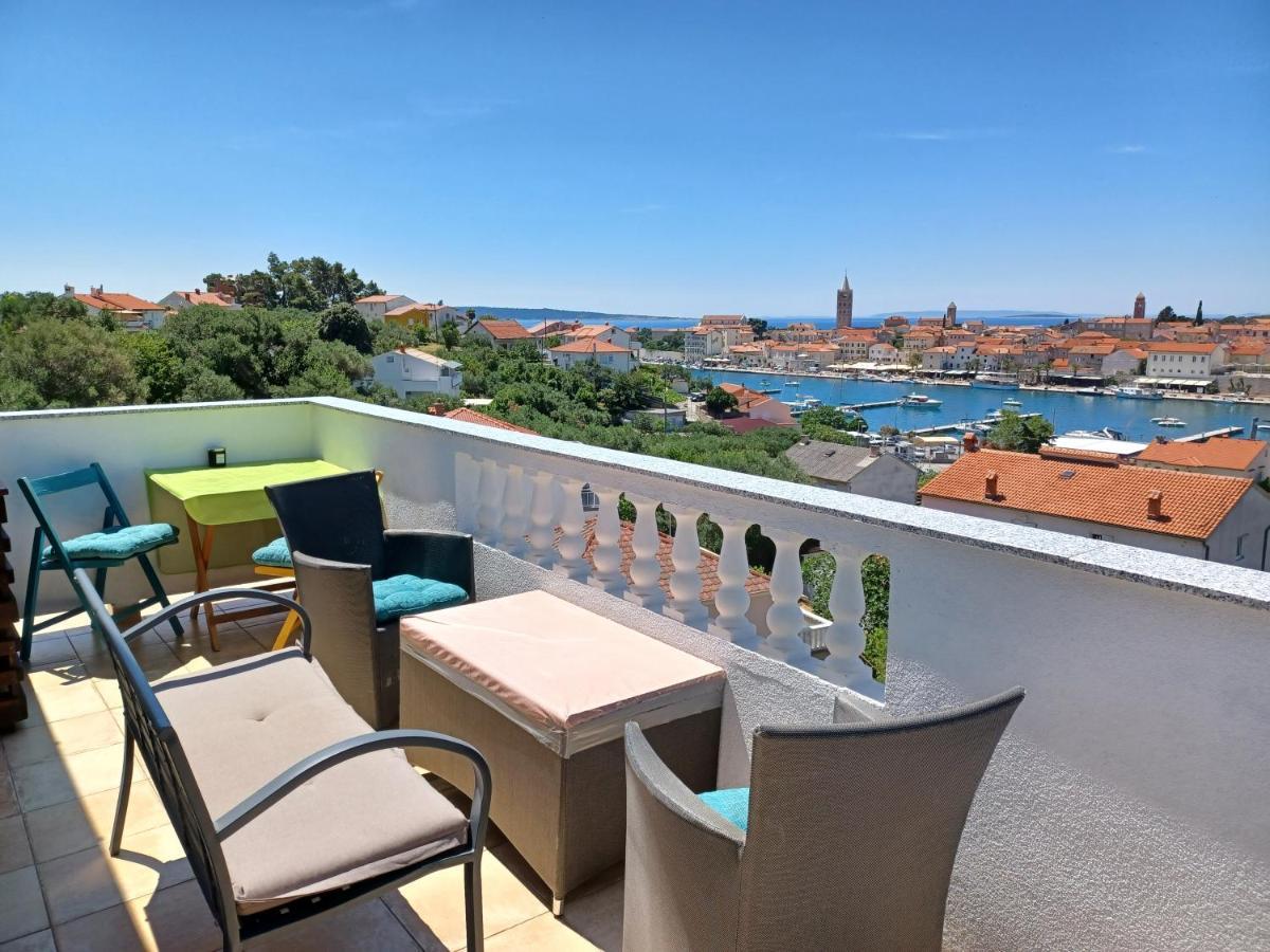 Apartments Ivic Раб Екстер'єр фото